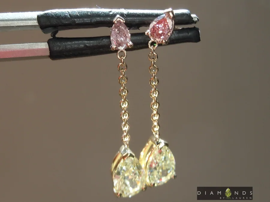 1.06cts Pear Shape Pink and Yellow Diamond Earrings R10091