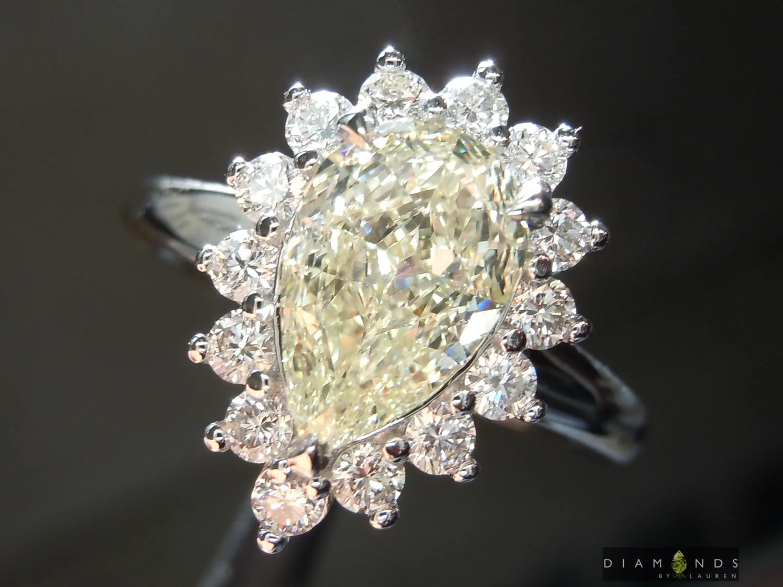 1.51ct U-V VS1 Pear Shape Diamond Ring R10102