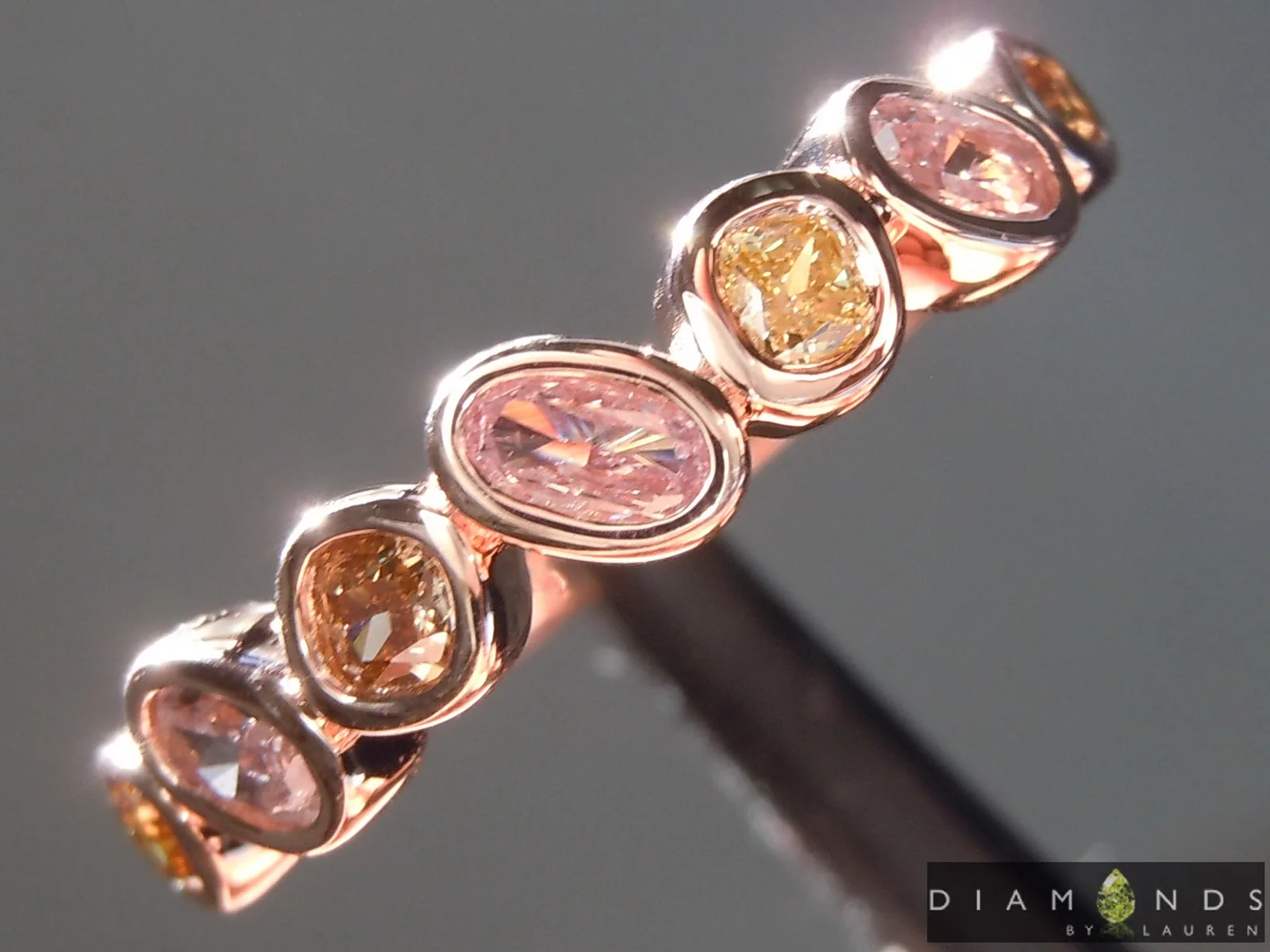 0.62ctw Fancy Colored Diamond Ring R10177