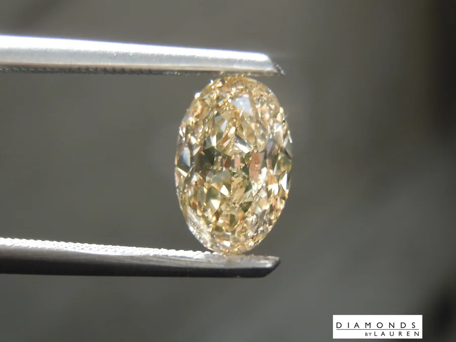 1.04ct Brown Oval Shape Diamond R10470