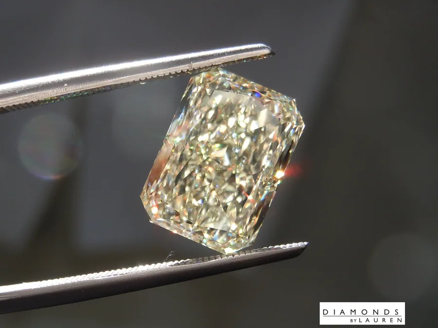 5.05ct S-T VVS1 Radiant Cut Diamond R10508