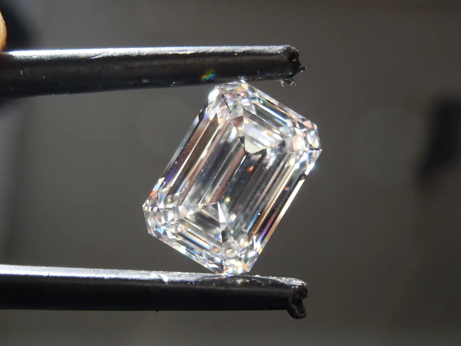 4.08ct F VS1 Emerald Cut Lab Grown Diamond R10531