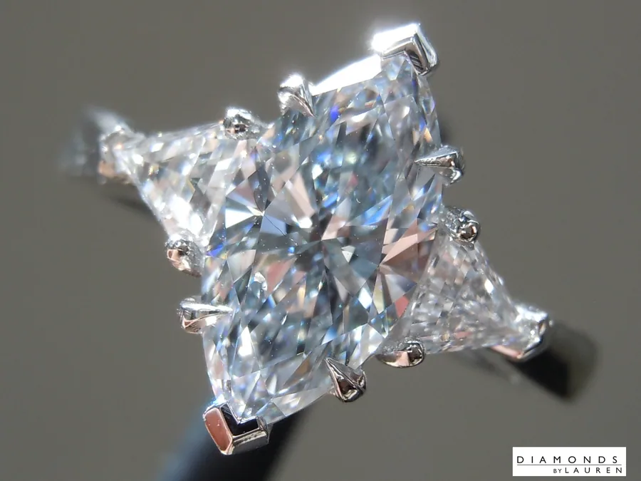 1.22ct G (Blue) VS1 Marquise Lab Grown Diamond Ring R10568