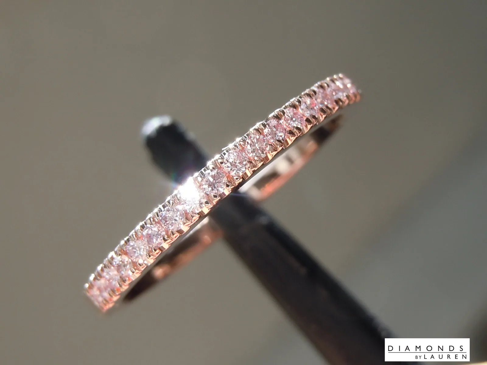 0.13ctw Pink Round Brilliant Diamond Ring R10701