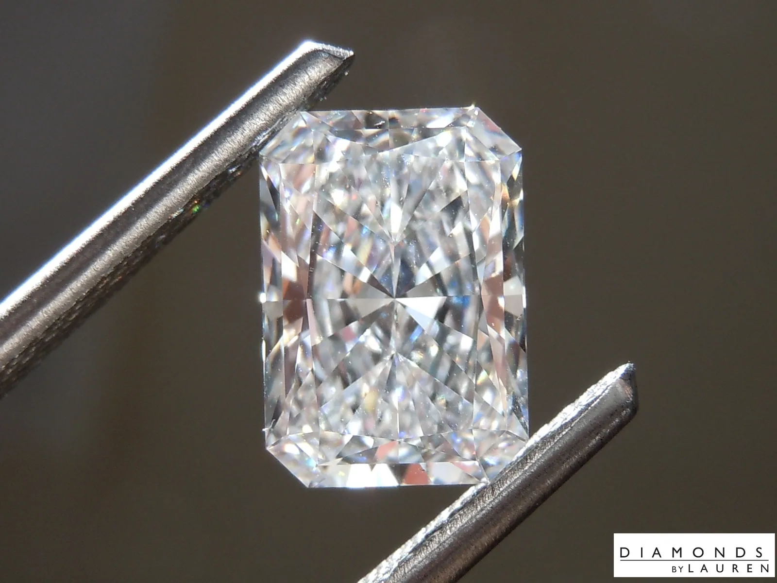 2.04ct D VVS2 Radiant Cut Lab Grown Diamond R10771