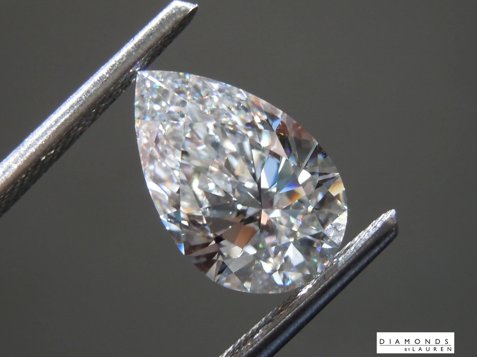 3.01ct D VS1 Pear Shape Lab Grown Diamond R10881