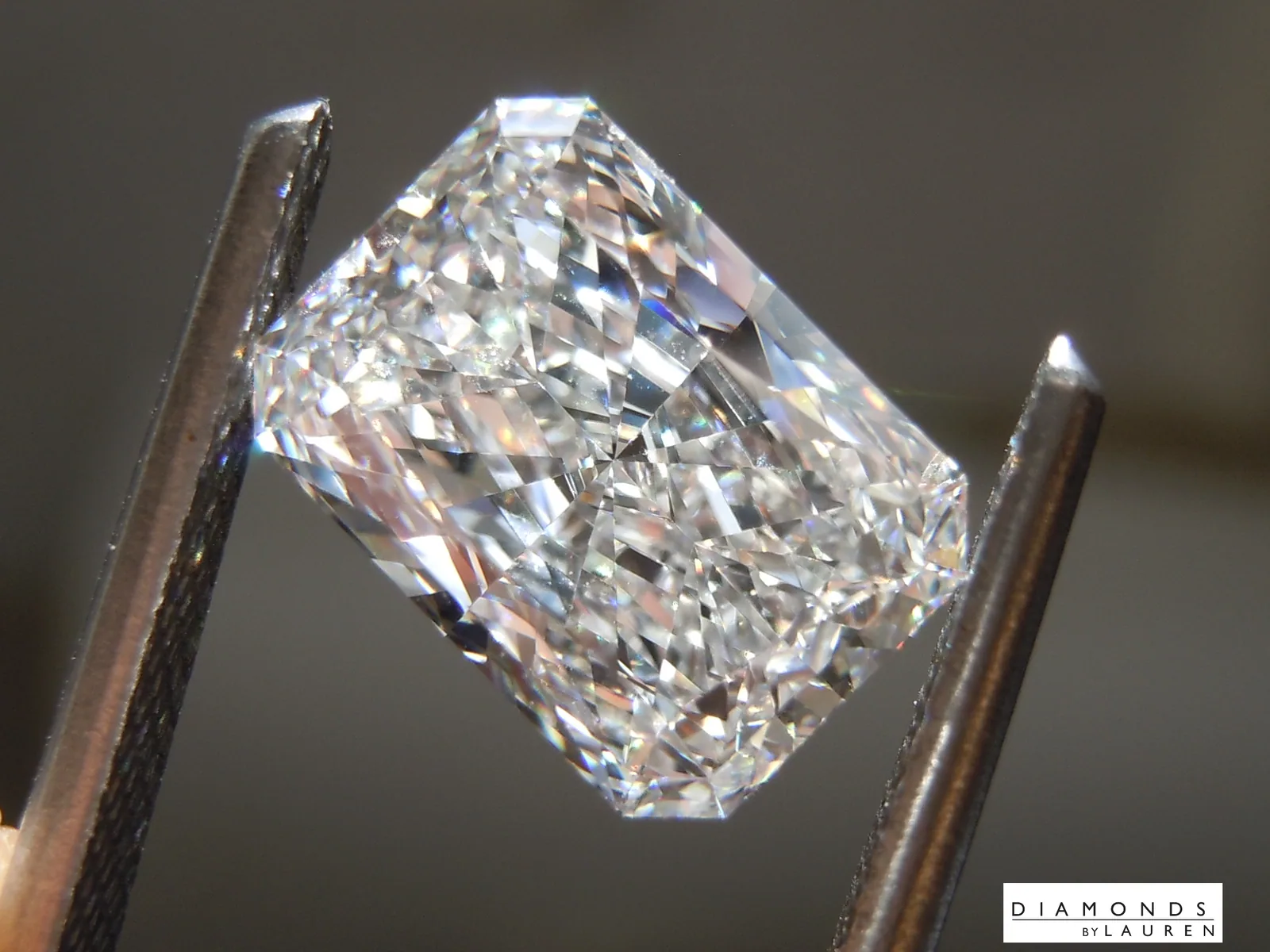 3.05ct D VS1 Radiant Cut Lab Grown Diamond R10933