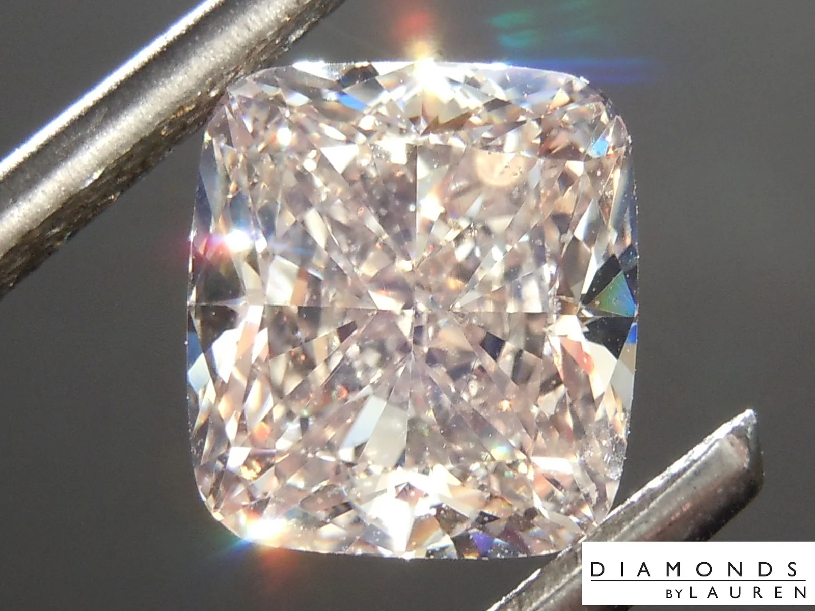 2.20ct W-W (Brown) VS1 Cushion Cut Diamond R11034