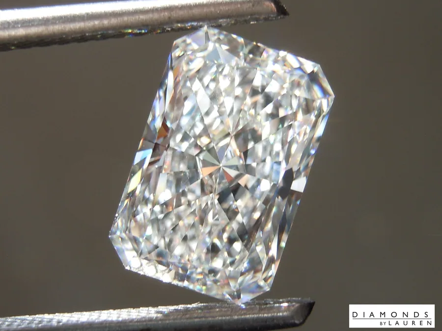 3.06ct E VVS2 Radiant Cut Lab Grown Diamond R11123