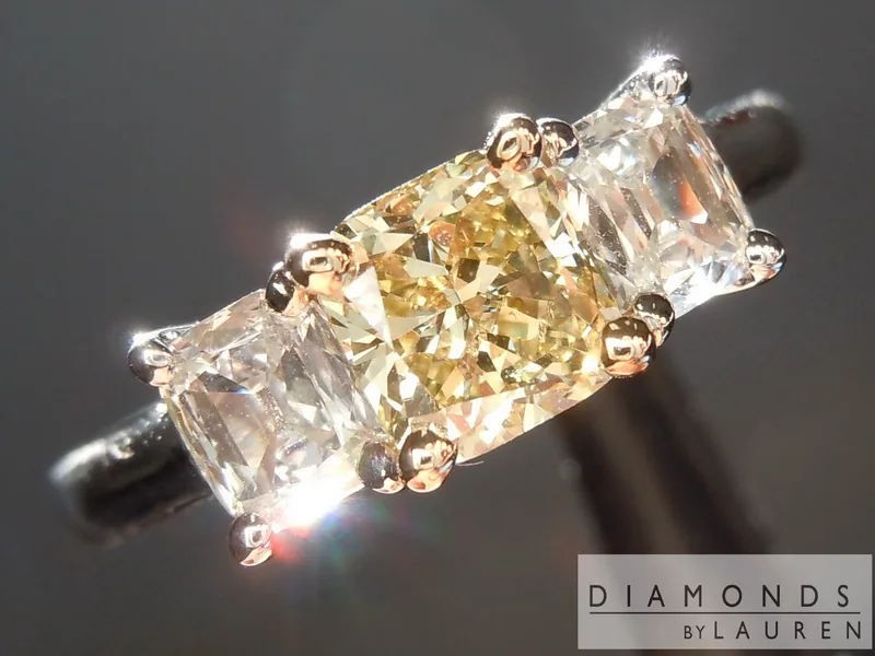 SPECIAL!!!1.01ct Yellow VS1 Cushion Diamond Ring R2861