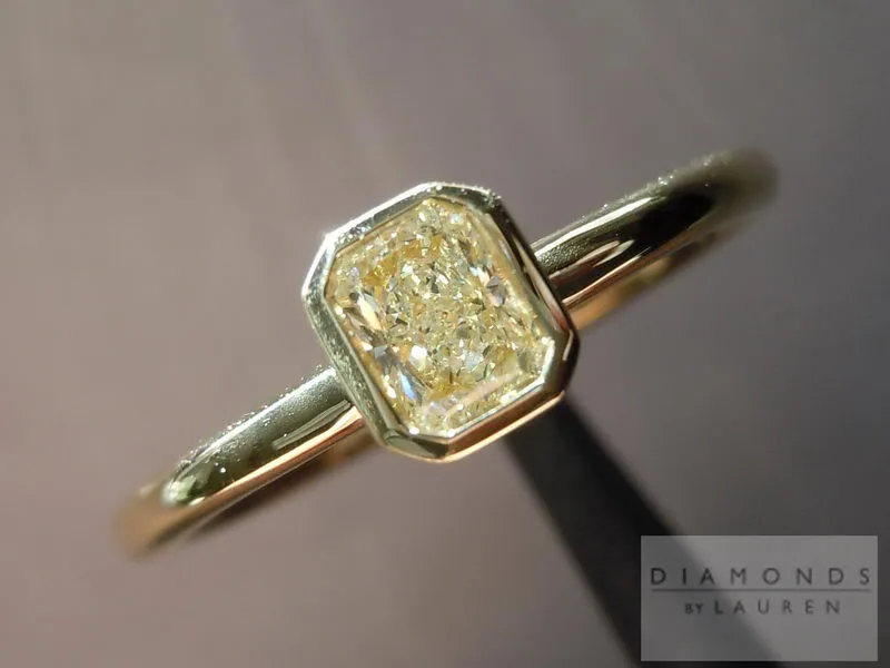 0.39ct Fancy Light Yellow VS1 Radiant Cut Diamond Ring R4648