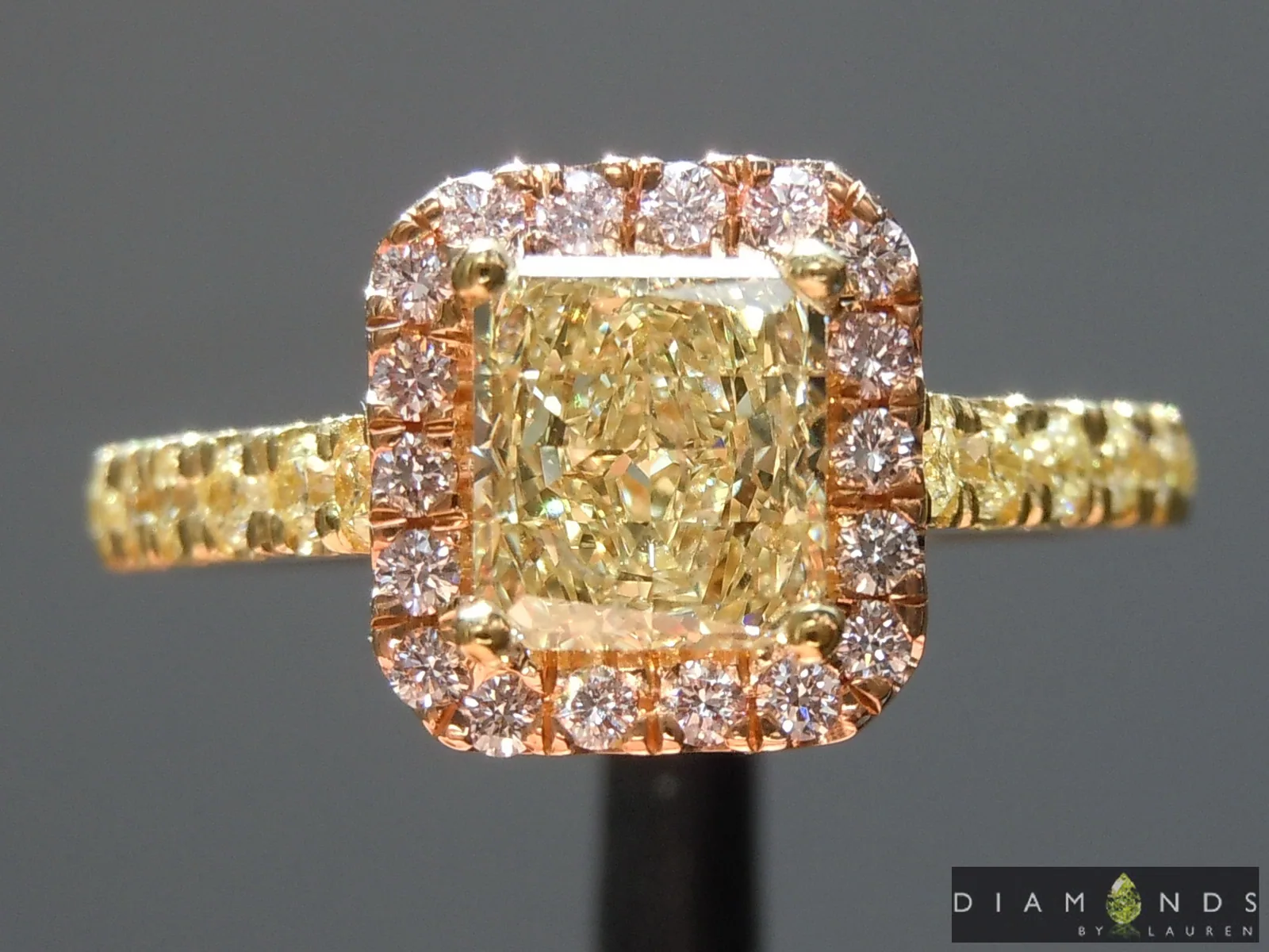 1.01ct  Yellow Radiant Cut Diamond Ring R5020