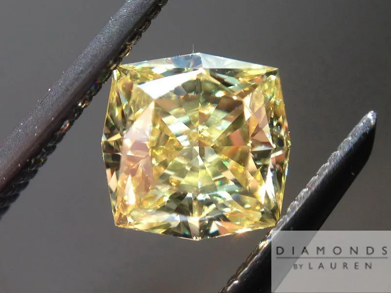 GIA grading report for item R5379