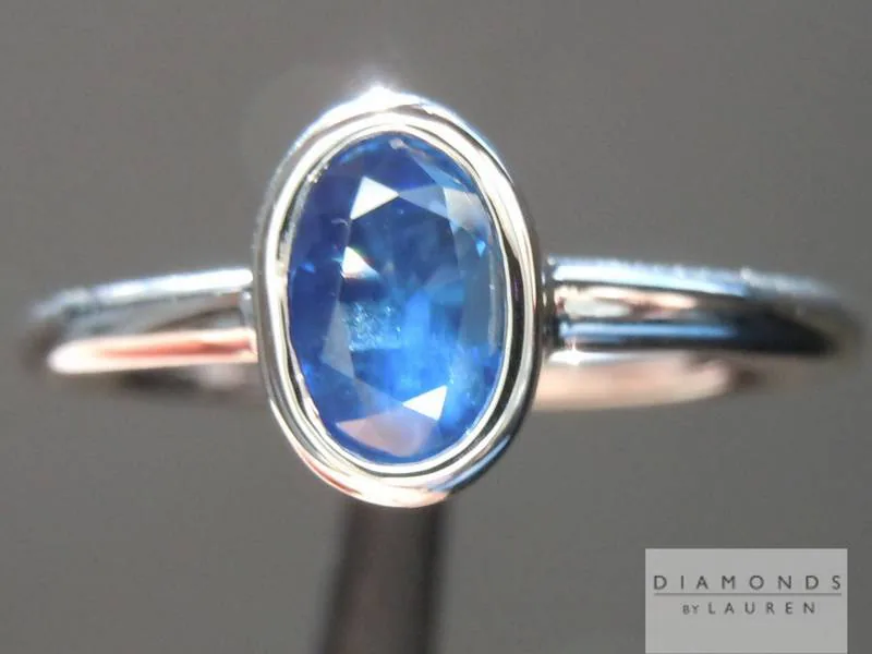 0.90ct Blue Oval Shape Sapphire Ring R5513