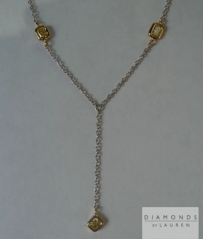 0.34ctw Y-Z VS Radiant Cut Diamond Necklace R5936