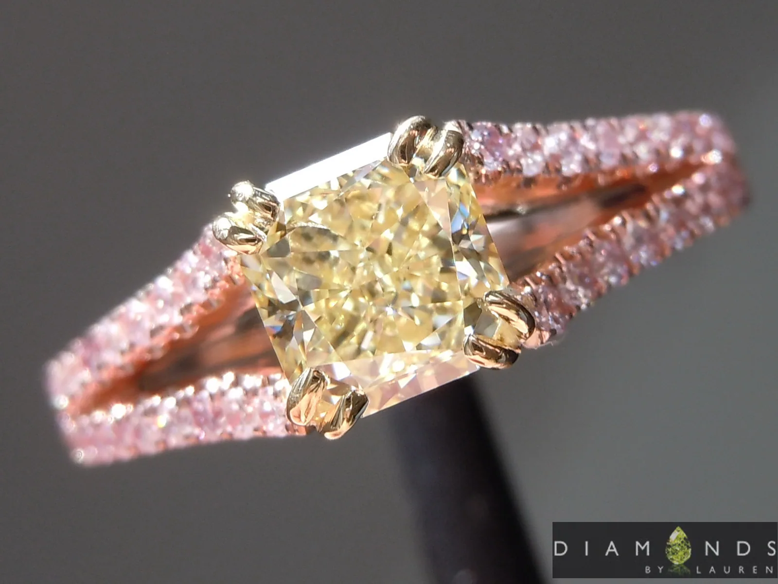 1.01ct Y-Z SI1 Radiant Cut Diamond Ring R6402