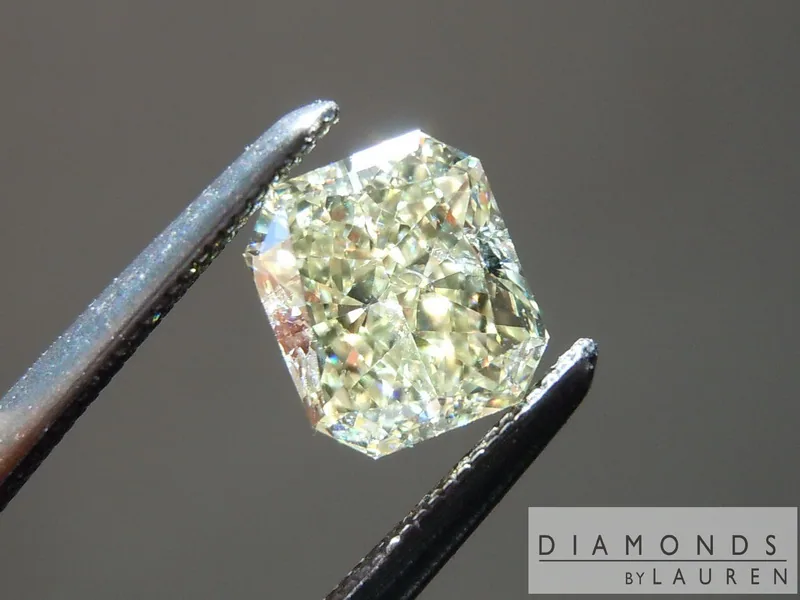 0.86ct Yellow SI2 Radiant Cut Diamond Ring R7282
