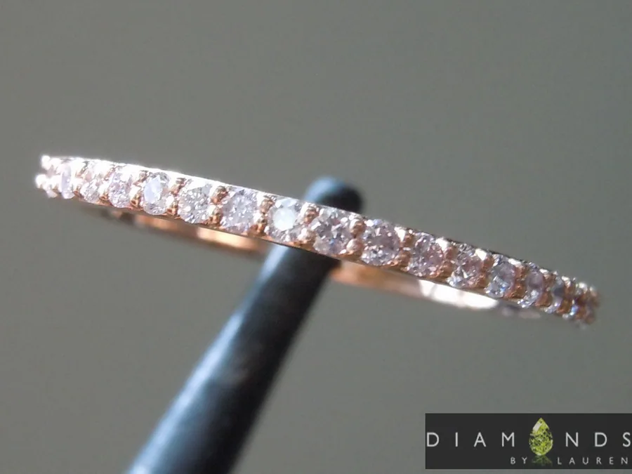 0.21ctw Pink Diamond Band R9167